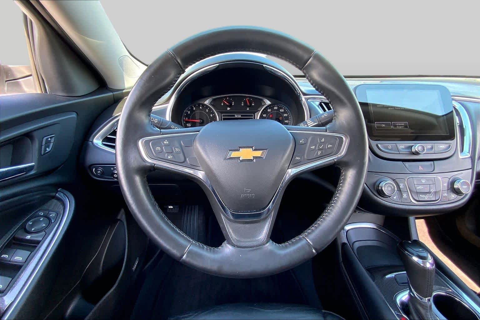 Used 2017 Summit White Chevrolet LT image 6