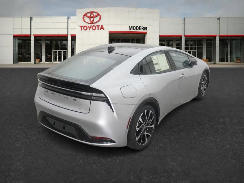 New 2026 Cutting Edge Toyota XSE Premium image 19