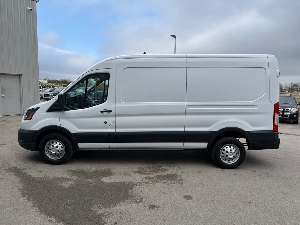 Used 2023 Oxford White Ford Base image 40