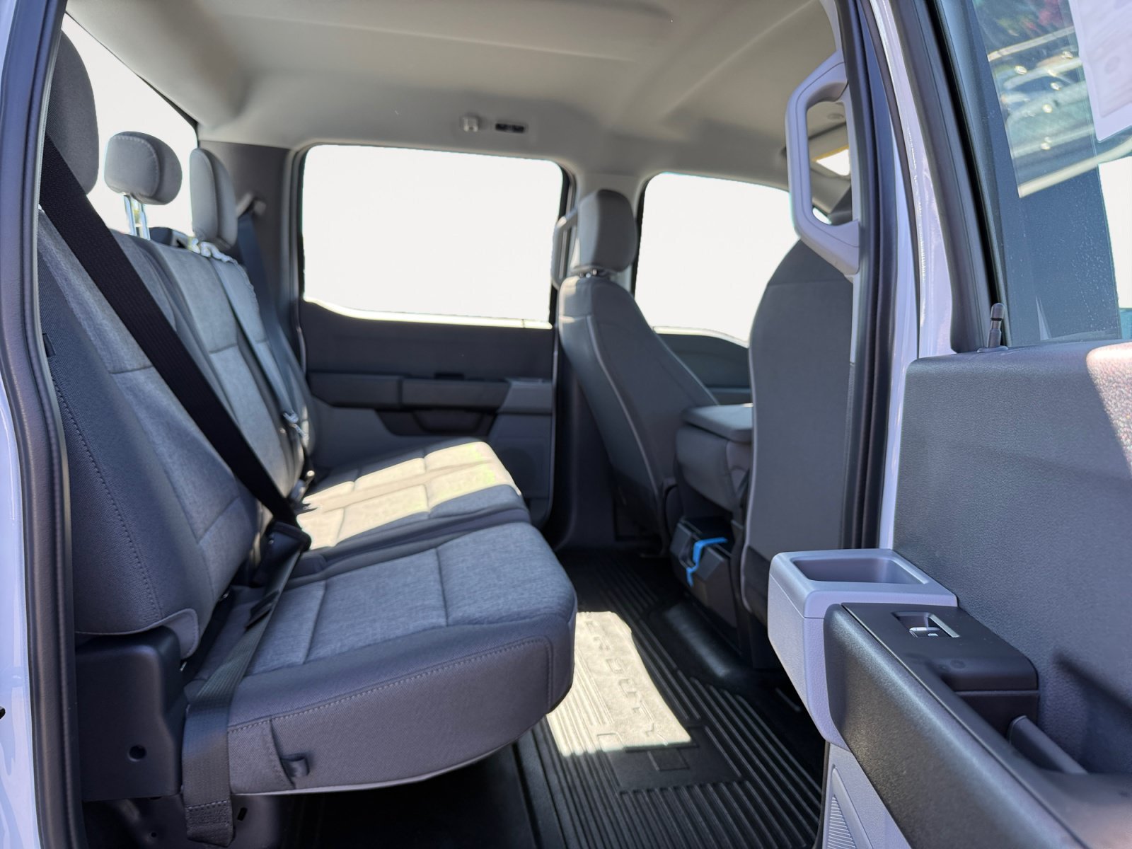 New 2026 Oxford White Ford F-250® XL image 18