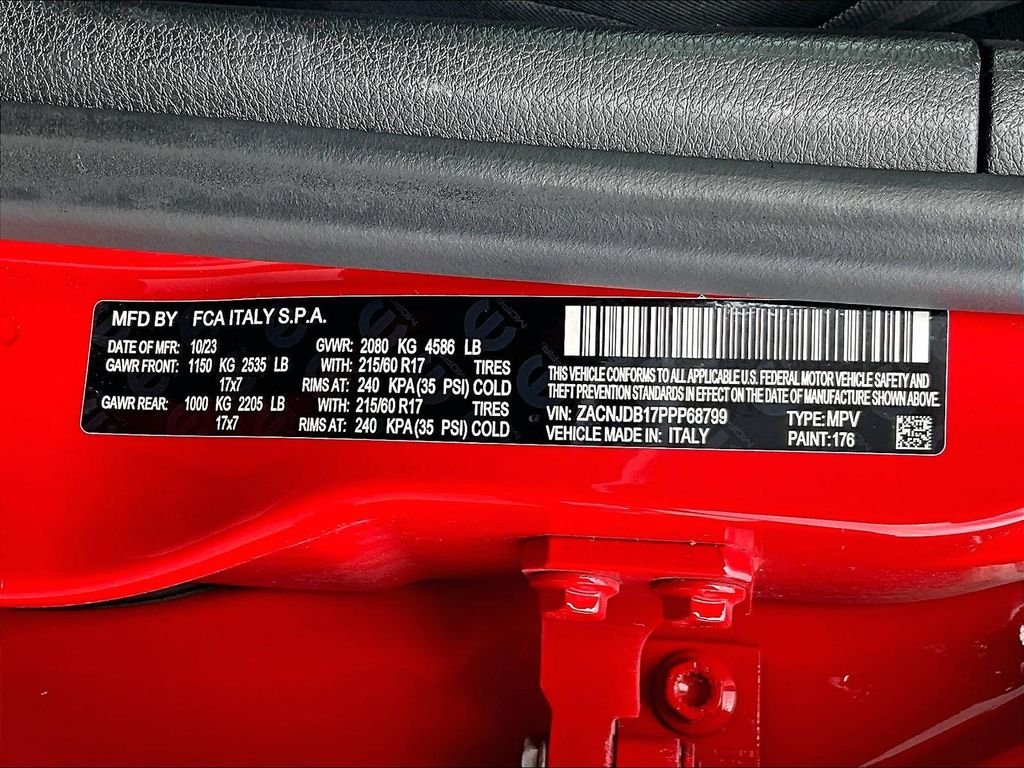 Used 2023 Colorado Red Clearcoat Jeep Latitude image 31