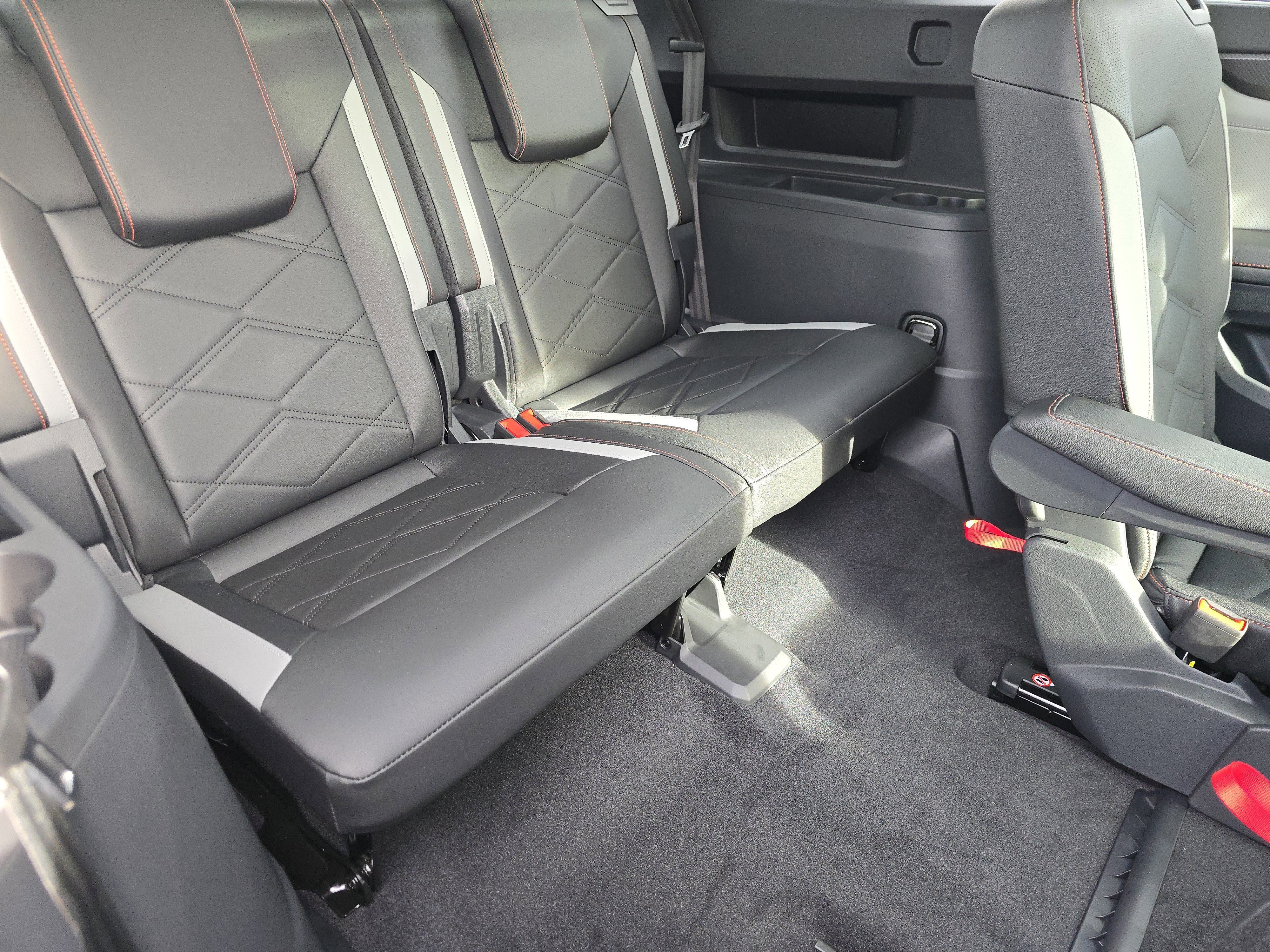 New 2026 Pure Gray Volkswagen 2.0T Peak Edition image 19