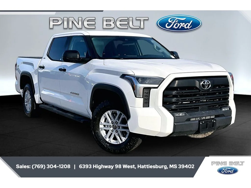 Used 2023 Ice Cap Toyota SR5 image 1