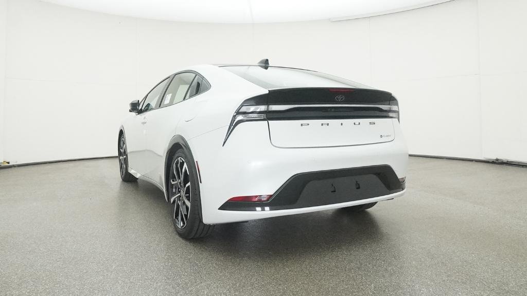 2026 Toyota Prius Plug-in Hybrid XSE Premium - Photo 6