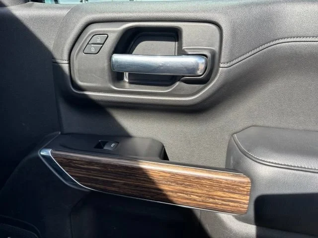 Used 2019 BLACK Chevrolet High Country image 23
