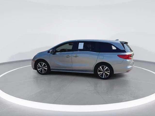 Used 2023 Silver Honda Touring image 7