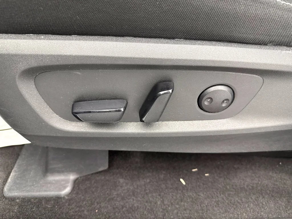 Used 2024 Gray Nissan SV image 19
