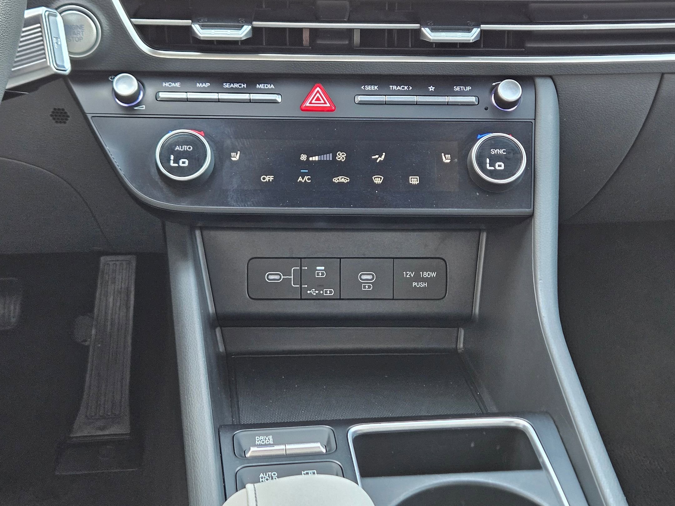 Used 2025 Aero Silver Hyundai SEL image 13
