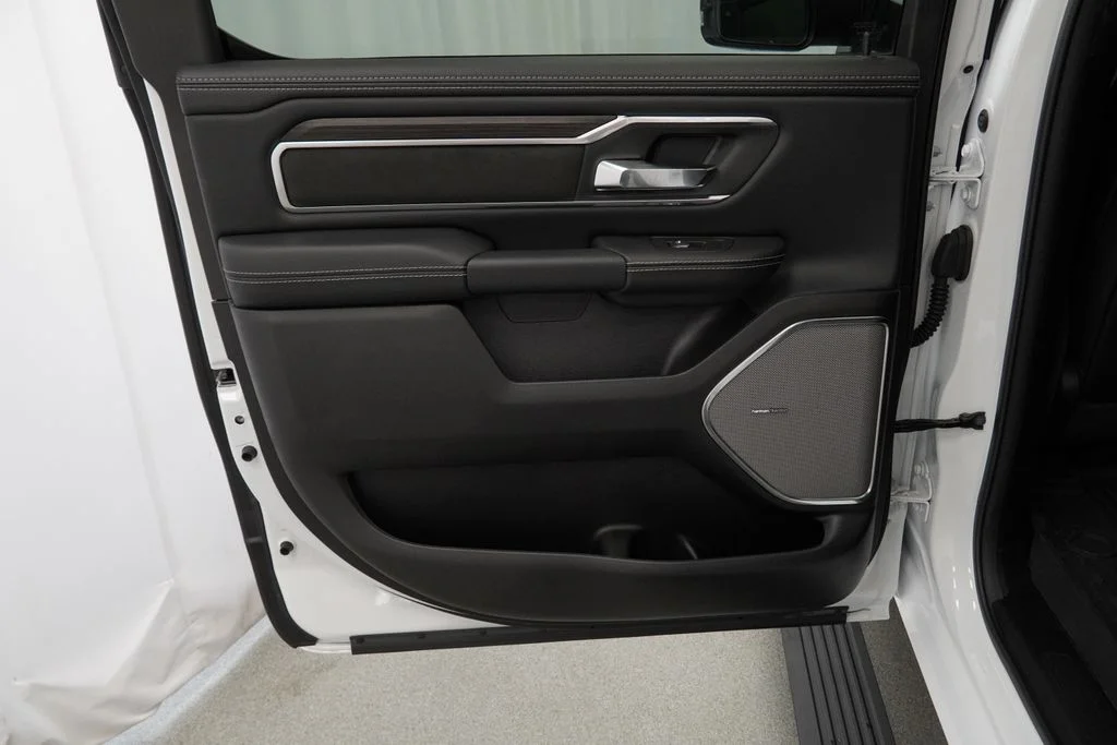2026 RAM 1500 Laramie - Photo 29
