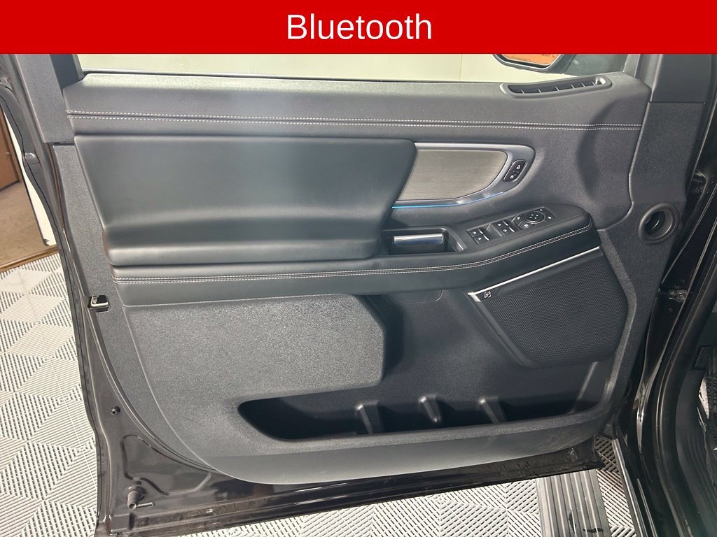 Used 2025 Black Ford Platinum image 10
