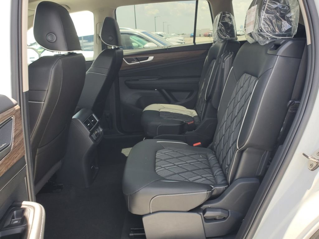 2026 Volkswagen Atlas SEL Premium R-Line - Photo 6
