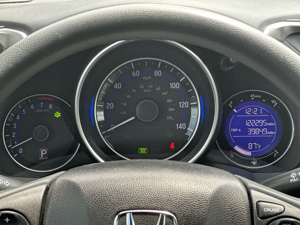 Used 2015  Honda LX image 31