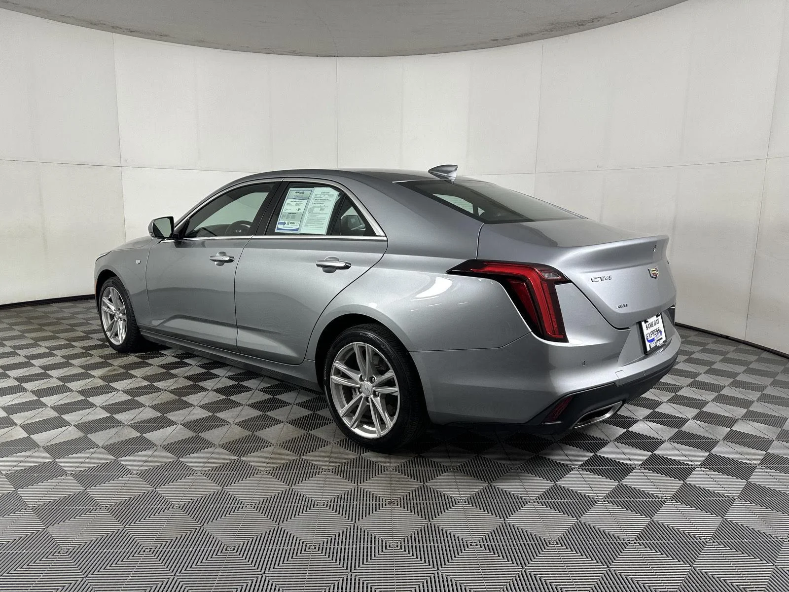 Used 2024 Argent Silver Metallic Cadillac Luxury image 4