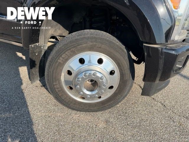 Used 2019 Black Metallic Ford Limited image 15