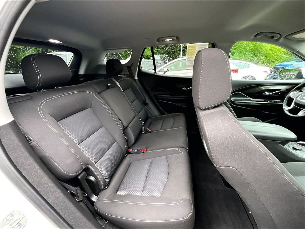 Used 2024 White GMC SLE image 16