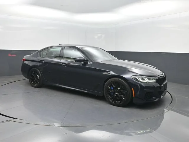 Used 2021 Black BMW M550i xDrive image 33