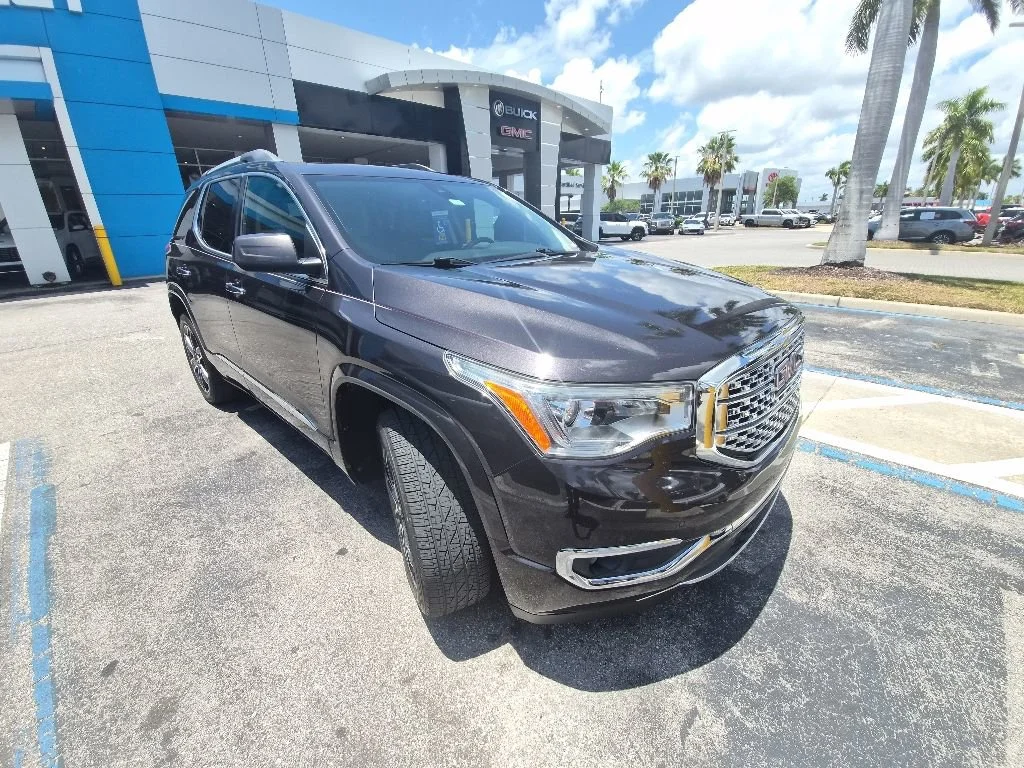 2019 GMC Acadia Denali FWD's photo