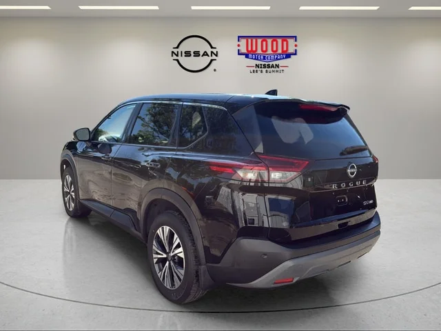 Used 2023 Super Black Nissan SV image 4