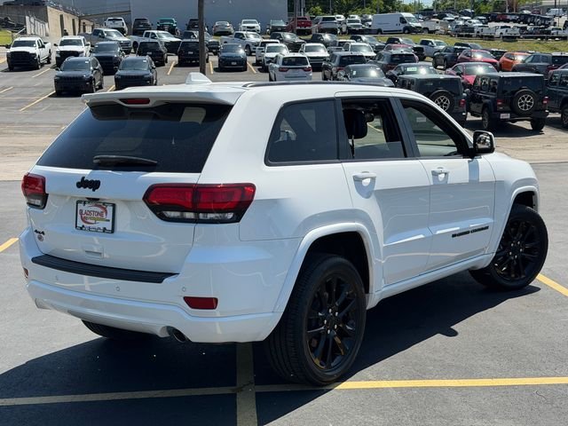 Certified Used 2022 White Jeep Laredo X image 7