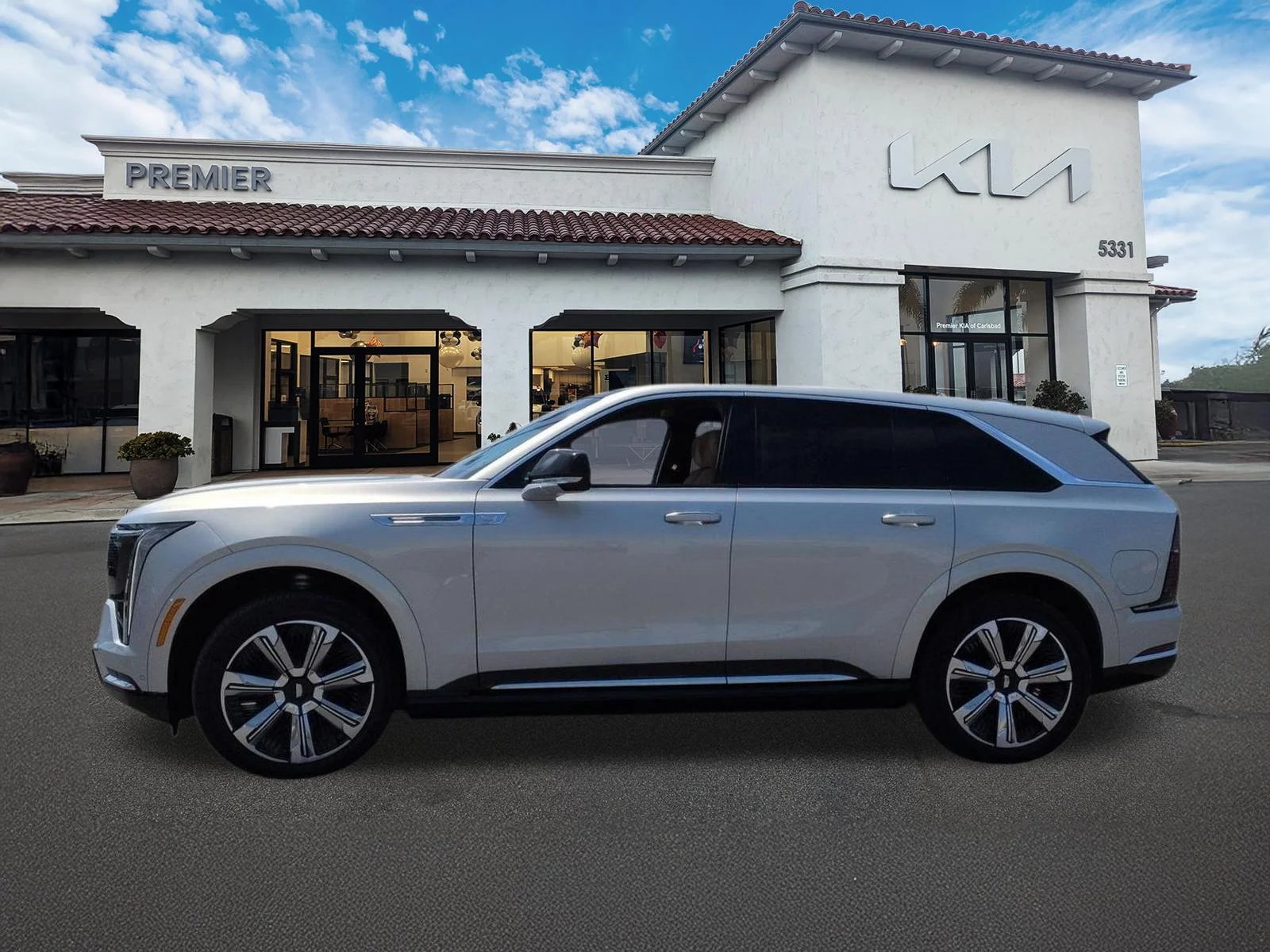Used 2025 Silver Cadillac Luxury 2 image 5