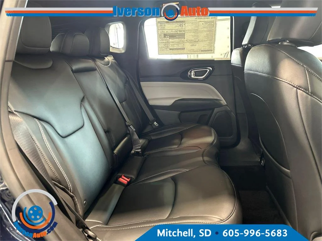 New 2026 Fathom Blue Pearl Coat Jeep Limited image 31