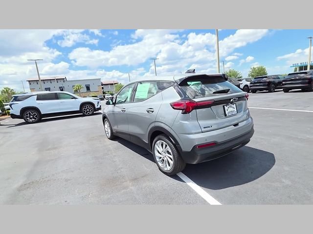 New 2027 Sterling Grey Metallic Chevrolet LT image 26