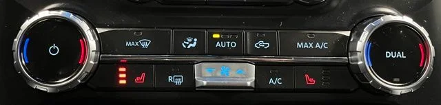 Used 2023 White Ford XLT image 38