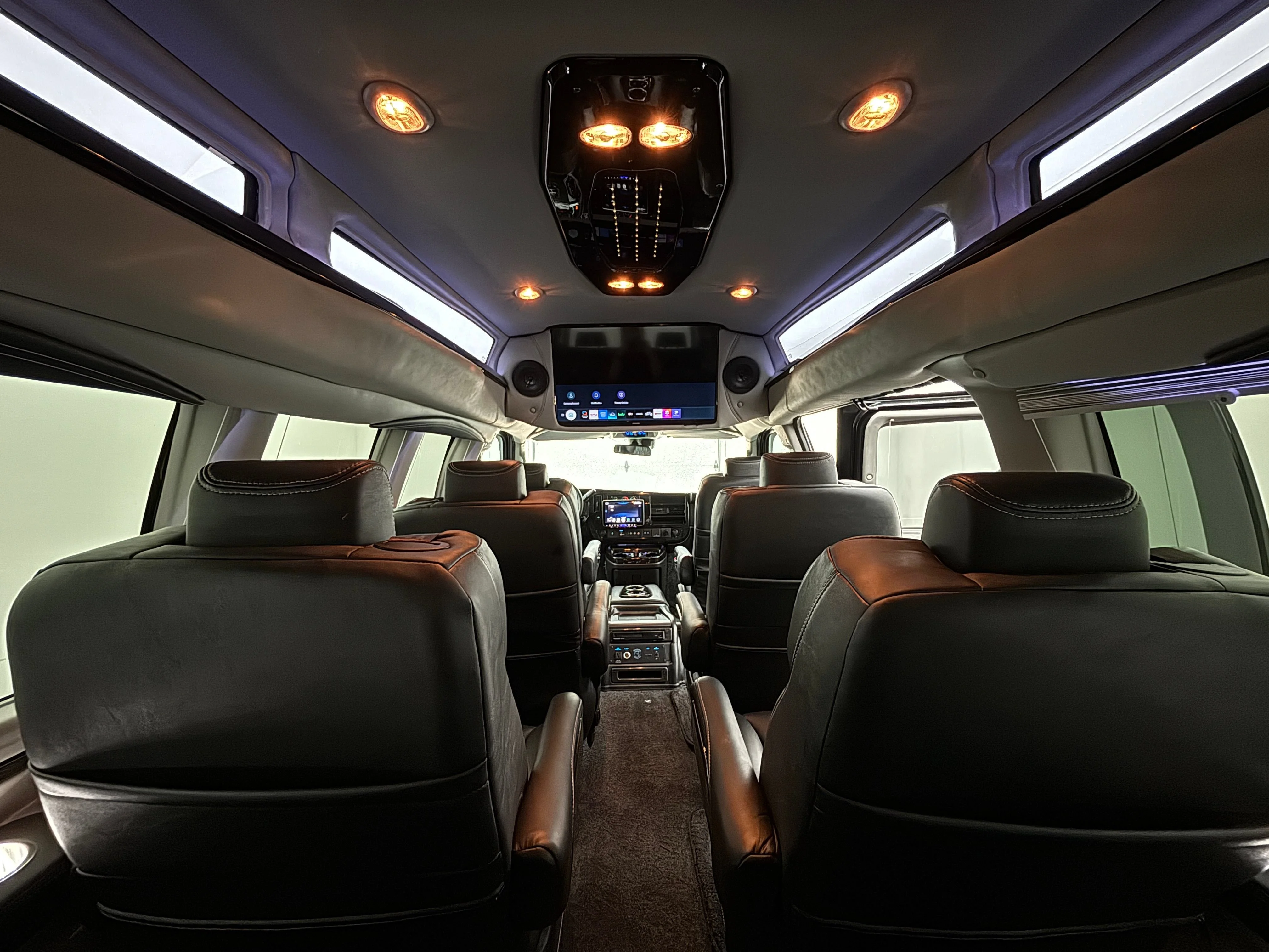 Used 2025 Onyx Black GMC Work Van image 3