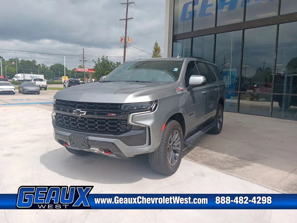 Used 2024 Gray Chevrolet Z71 image 3