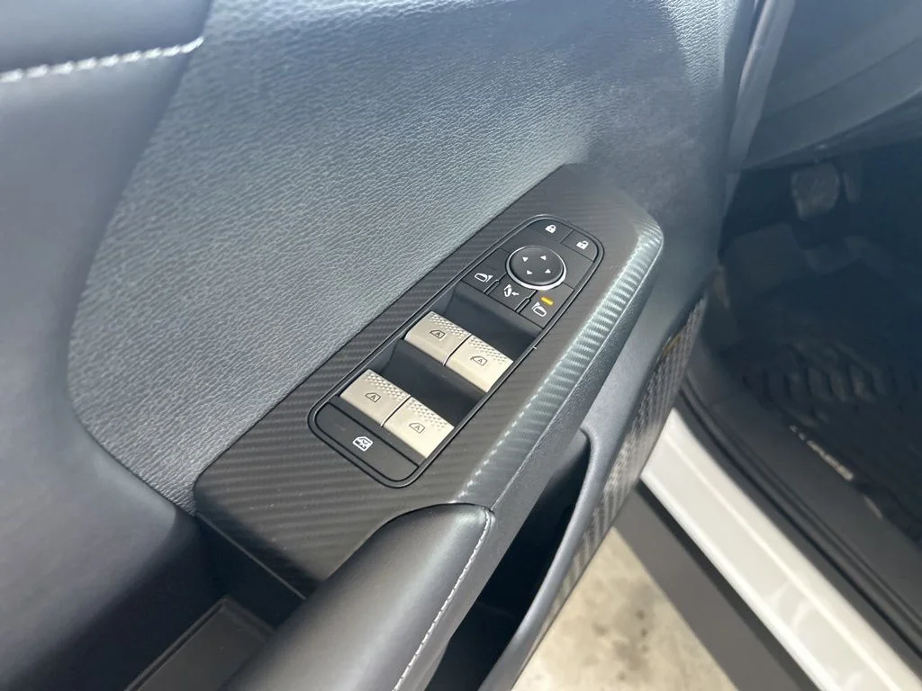 New 2026 White Mitsubishi SE image 39