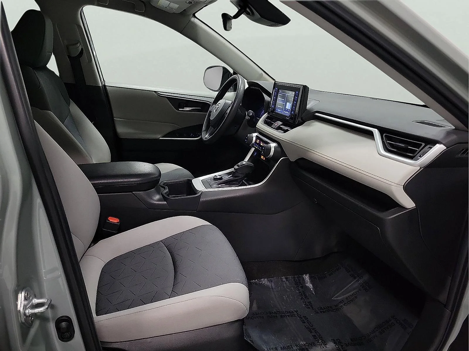 Certified Used 2022 LUNAR ROCK Toyota Hybrid XLE image 14
