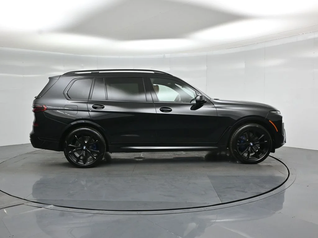 Used 2026 Black BMW xDrive40i image 28