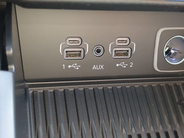 New 2026 Silver Zynith Exterior Paint Jeep Altitude image 27