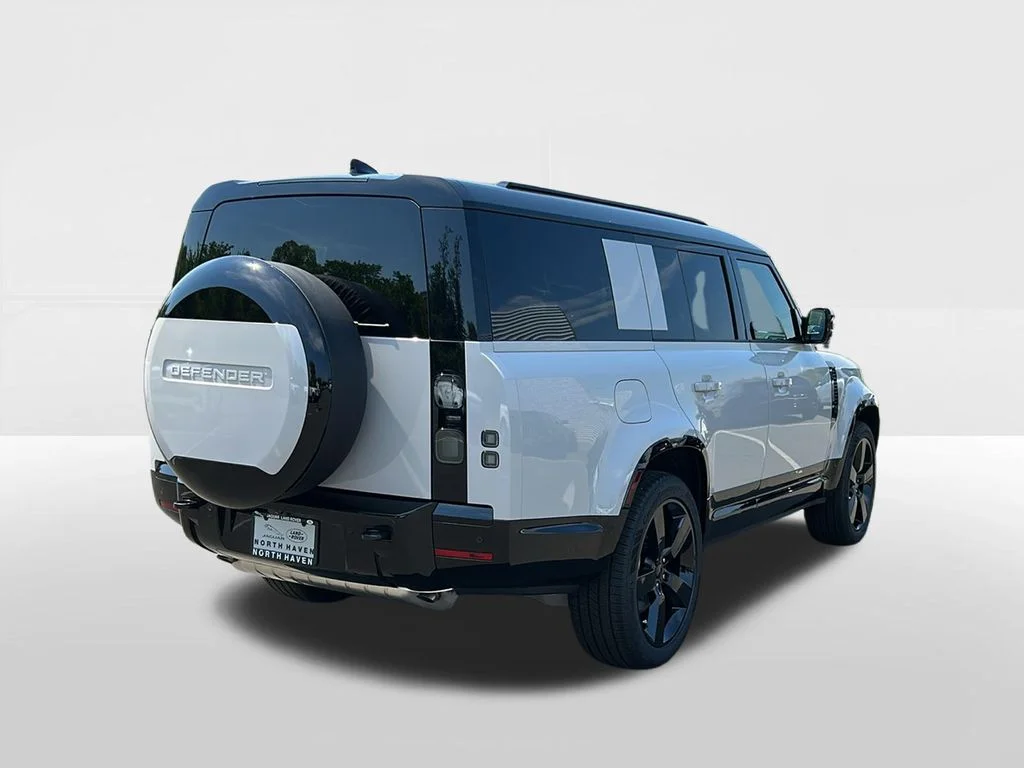 New 2026 Borasco Grey LAND ROVER X-Dynamic SE image 4