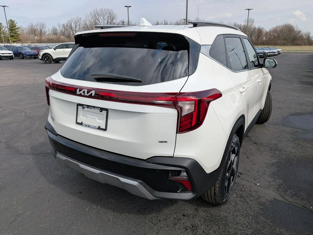 New 2026 White Kia EX image 7