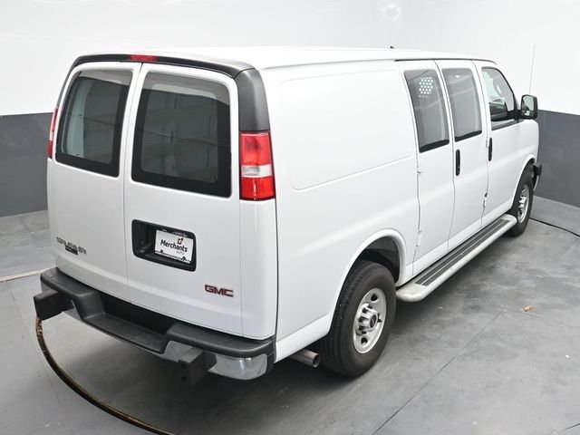 Used 2025 White GMC Work Van image 28