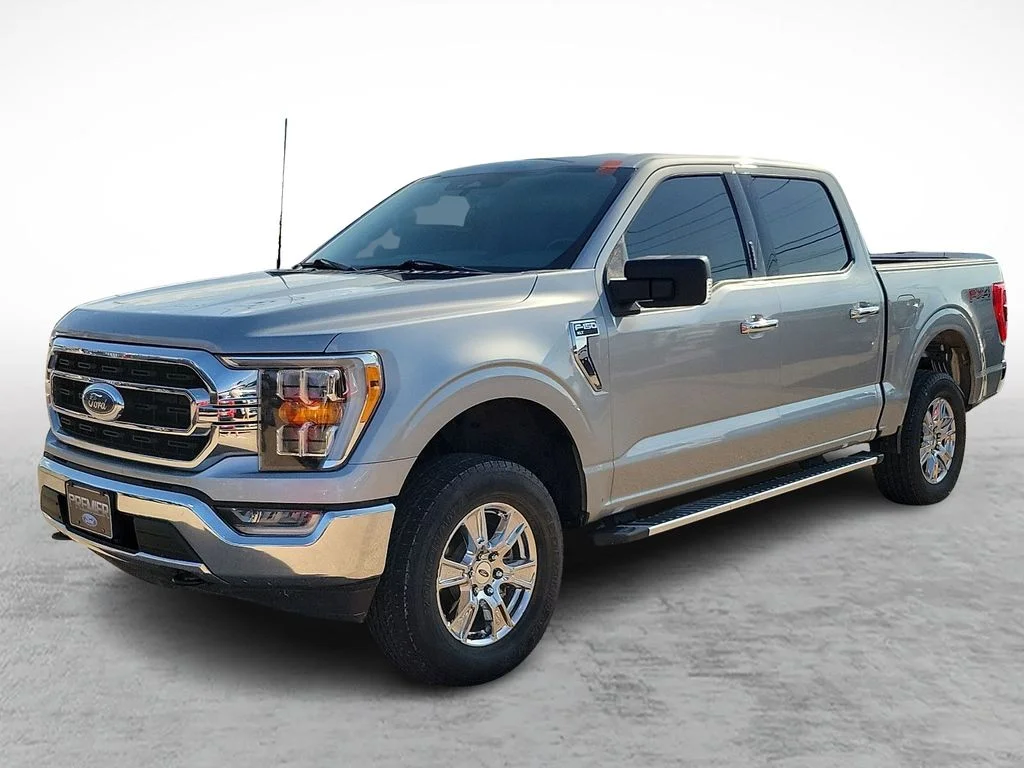 Used 2023 Silver Ford XLT image 5