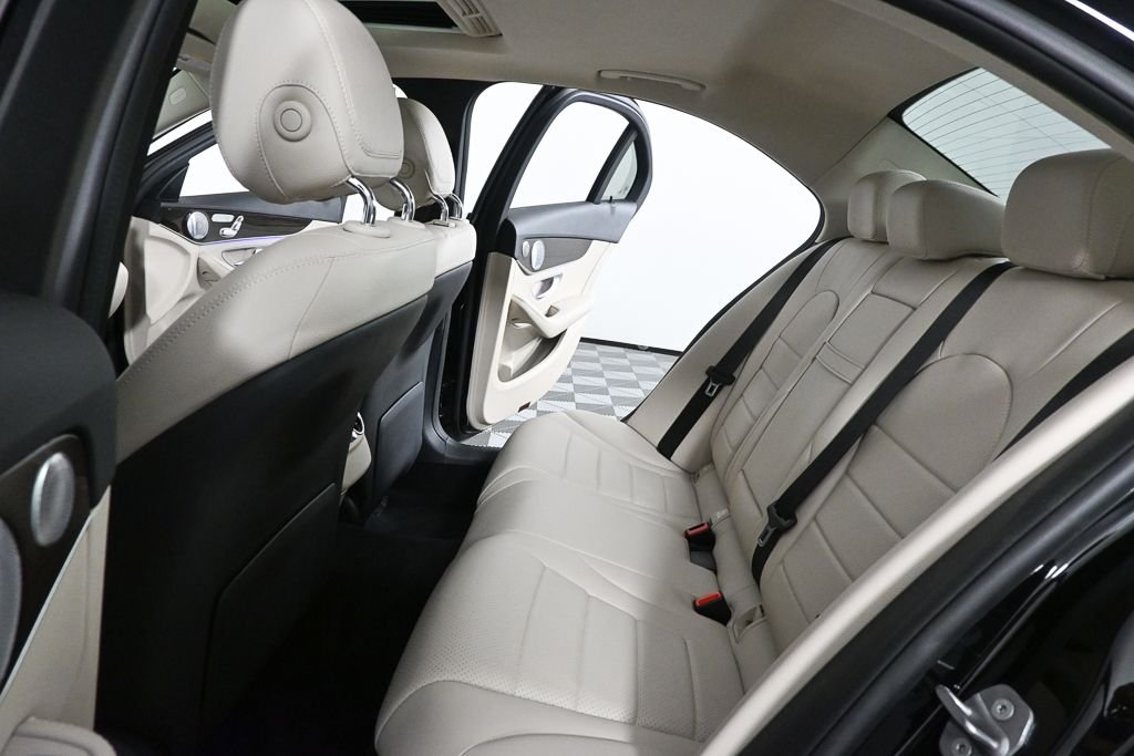 Used 2021  Mercedes-Benz C 300 image 19