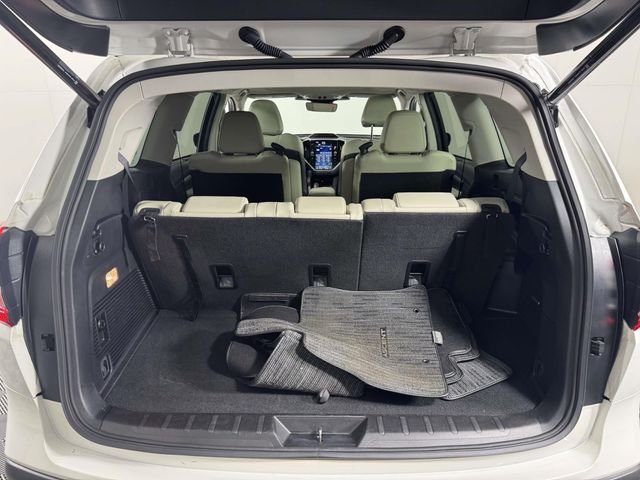 Used 2023 Crystal White Pearl Subaru Limited image 20