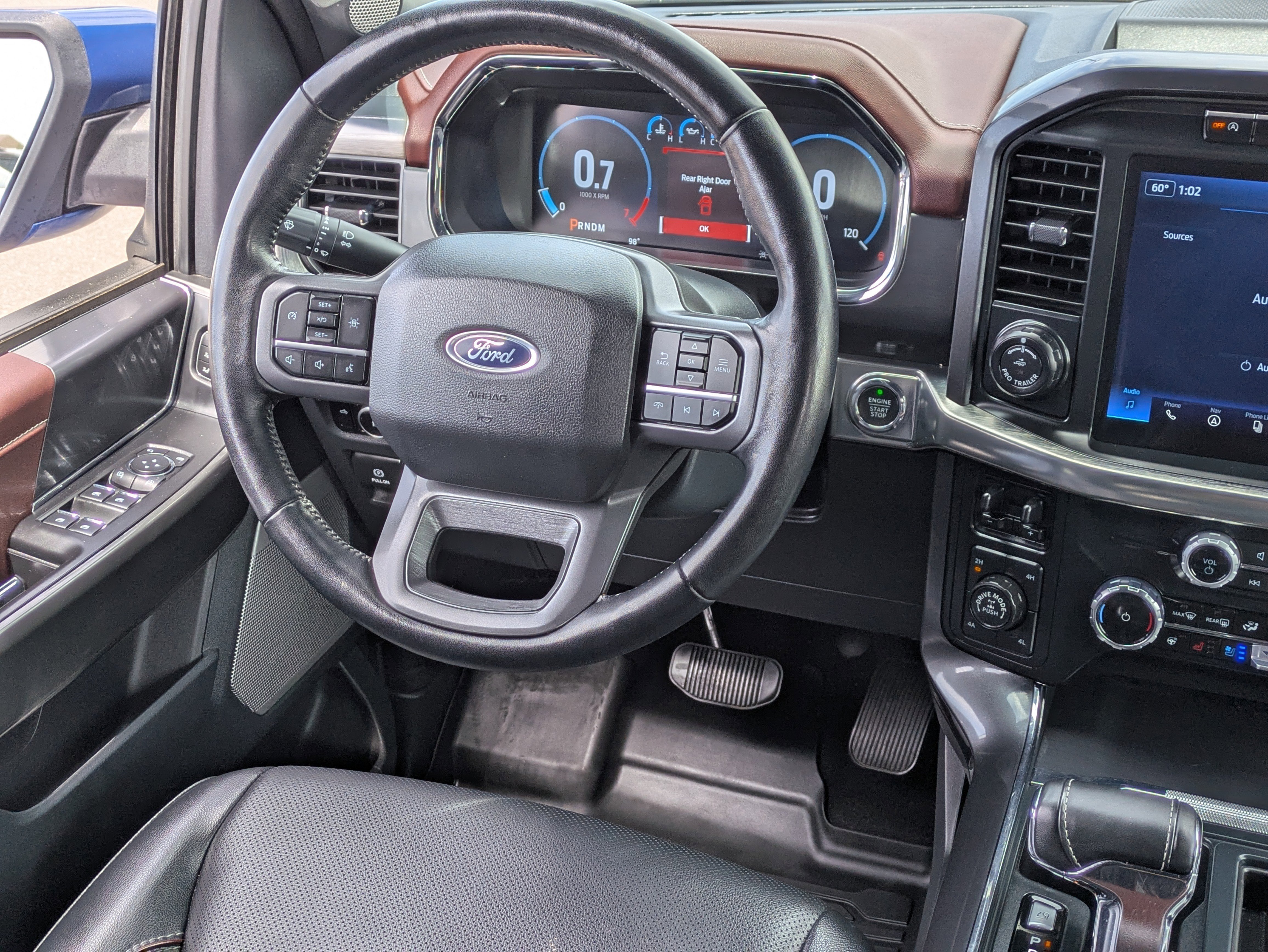 Used 2023 Blue Metallic Ford LARIAT image 15