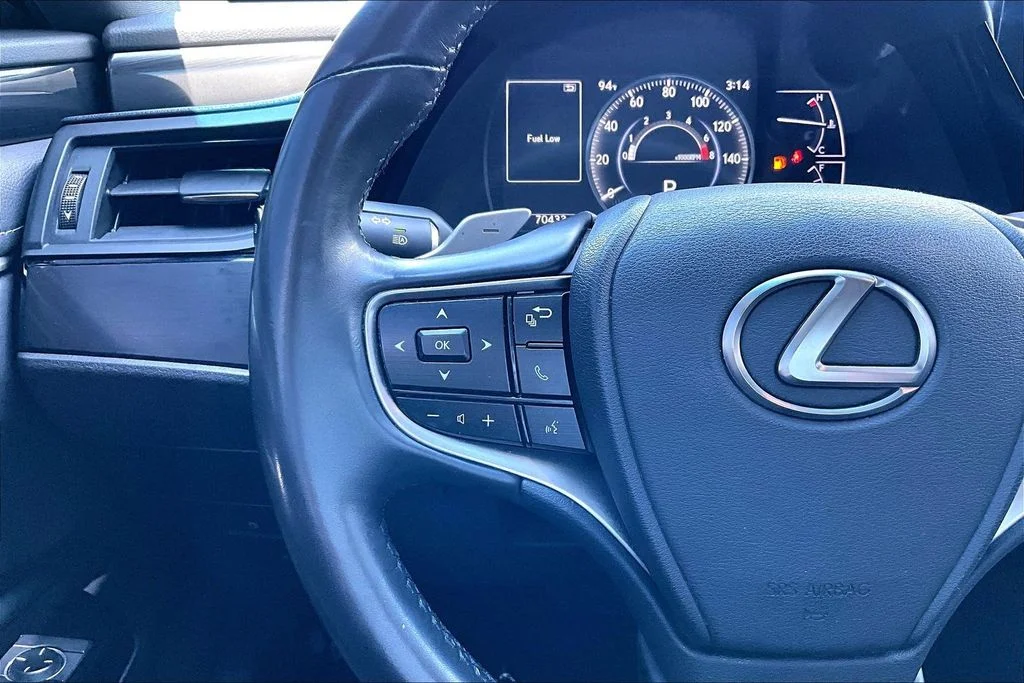 Used 2024 Black Lexus 350 image 11