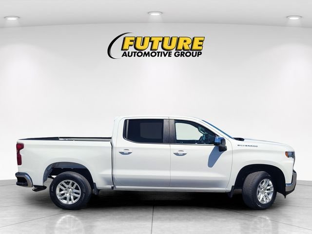 Used 2022 White Chevrolet LT image 3