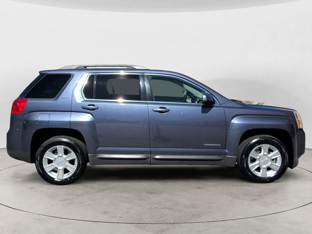 Used 2013 Atlantis Blue Metallic GMC SLT image 6