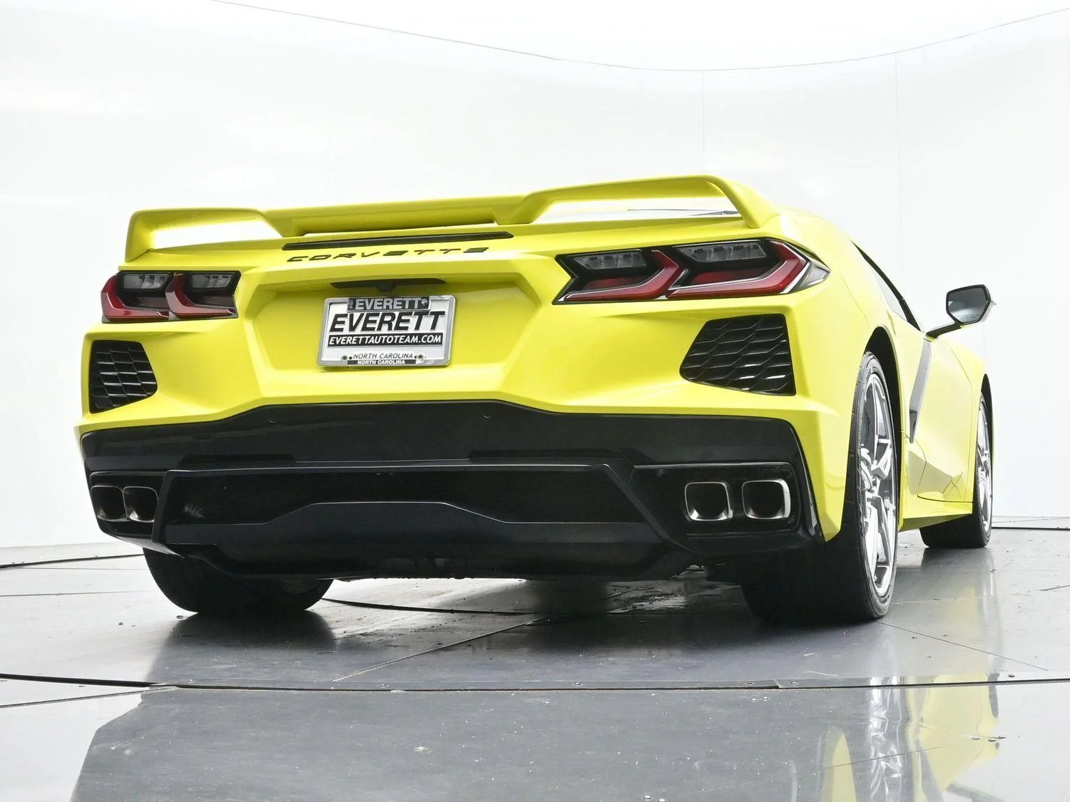 Used 2021 ACCELERATE YELLOW METALLIC Chevrolet 1LT image 48