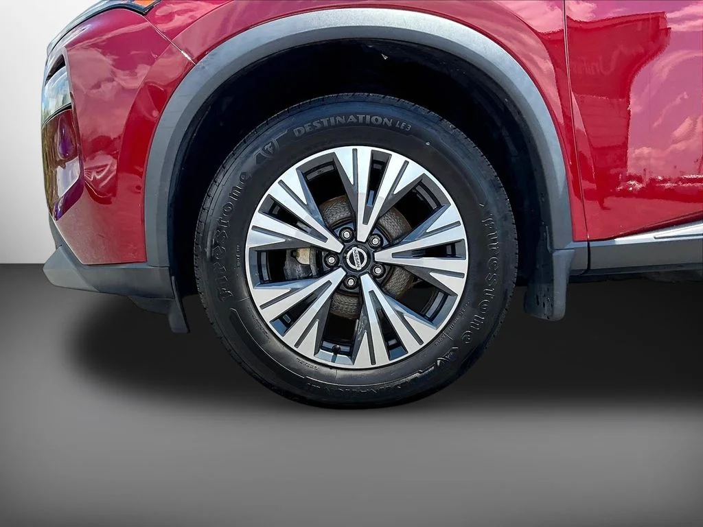 Used 2021 Red Nissan SV image 32
