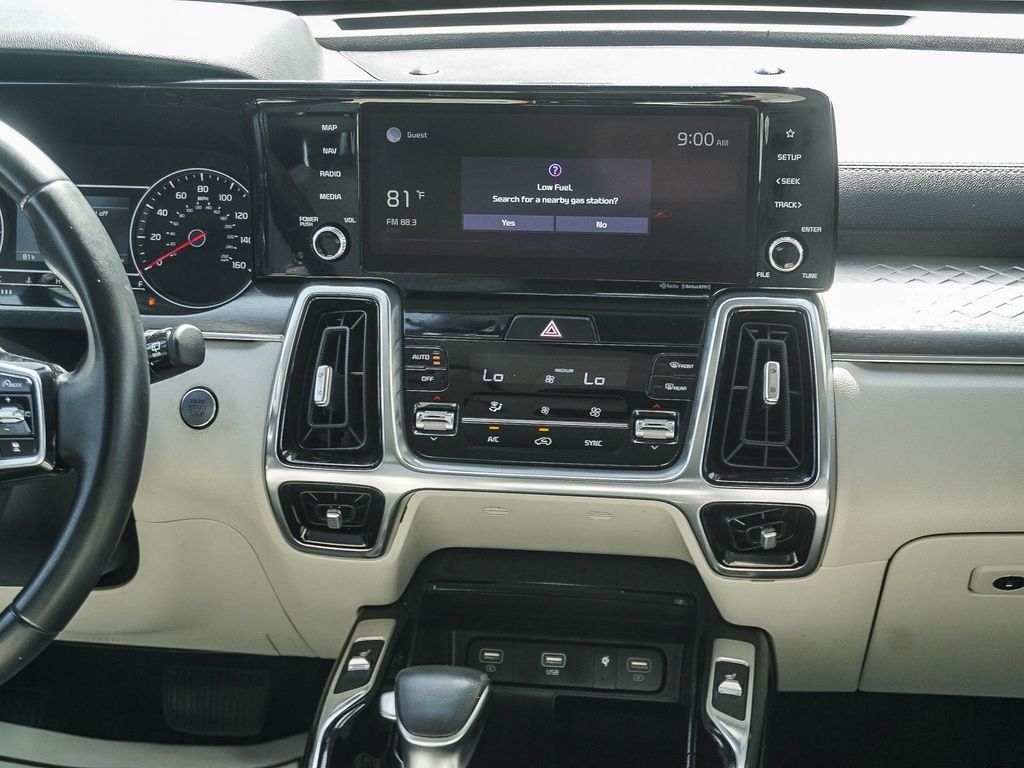 Used 2021 Silver Kia SX image 16