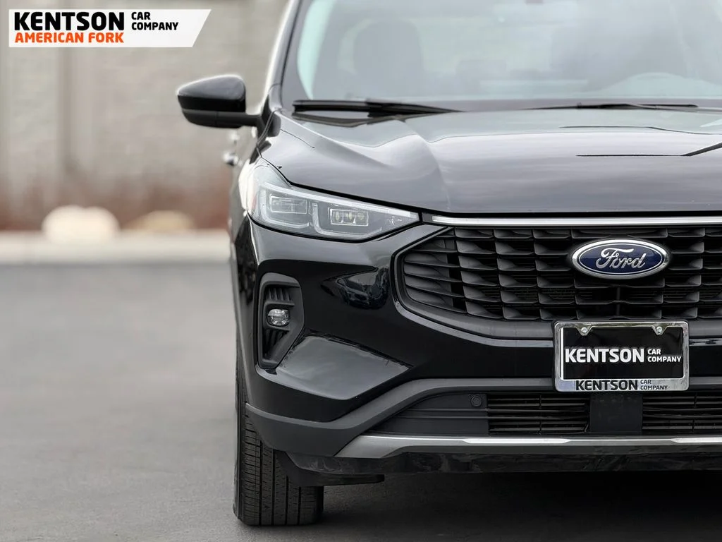 Used 2025 Black Ford Platinum image 14
