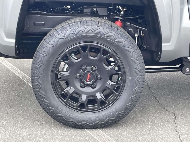 2026 Toyota Tacoma SR5 - Photo 11