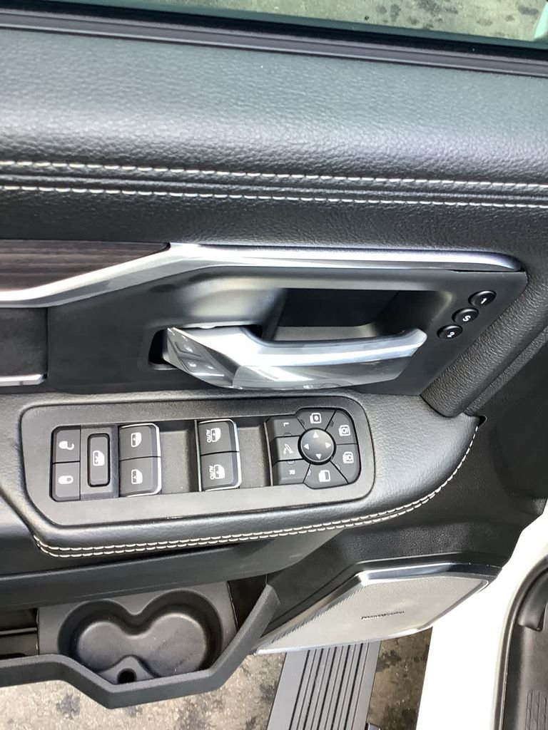 2025 RAM 2500 Laramie - Photo 27
