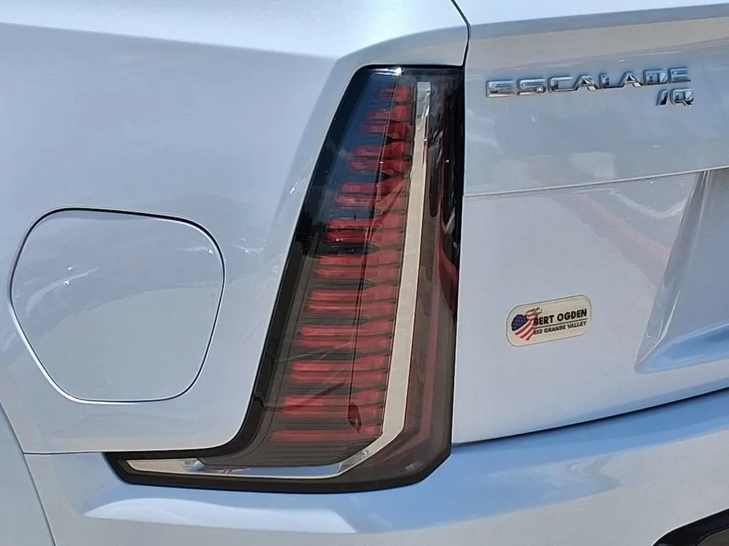 2026 Cadillac Escalade IQ Premium Luxury - Photo 9